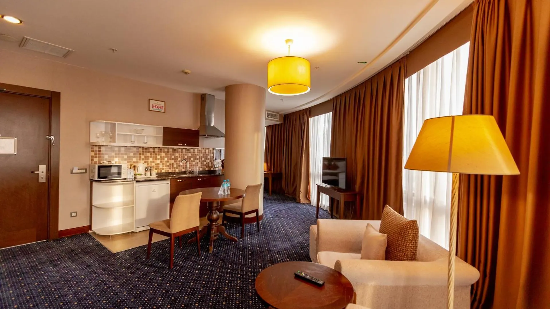 באקו Parkside Hotel & Apartments