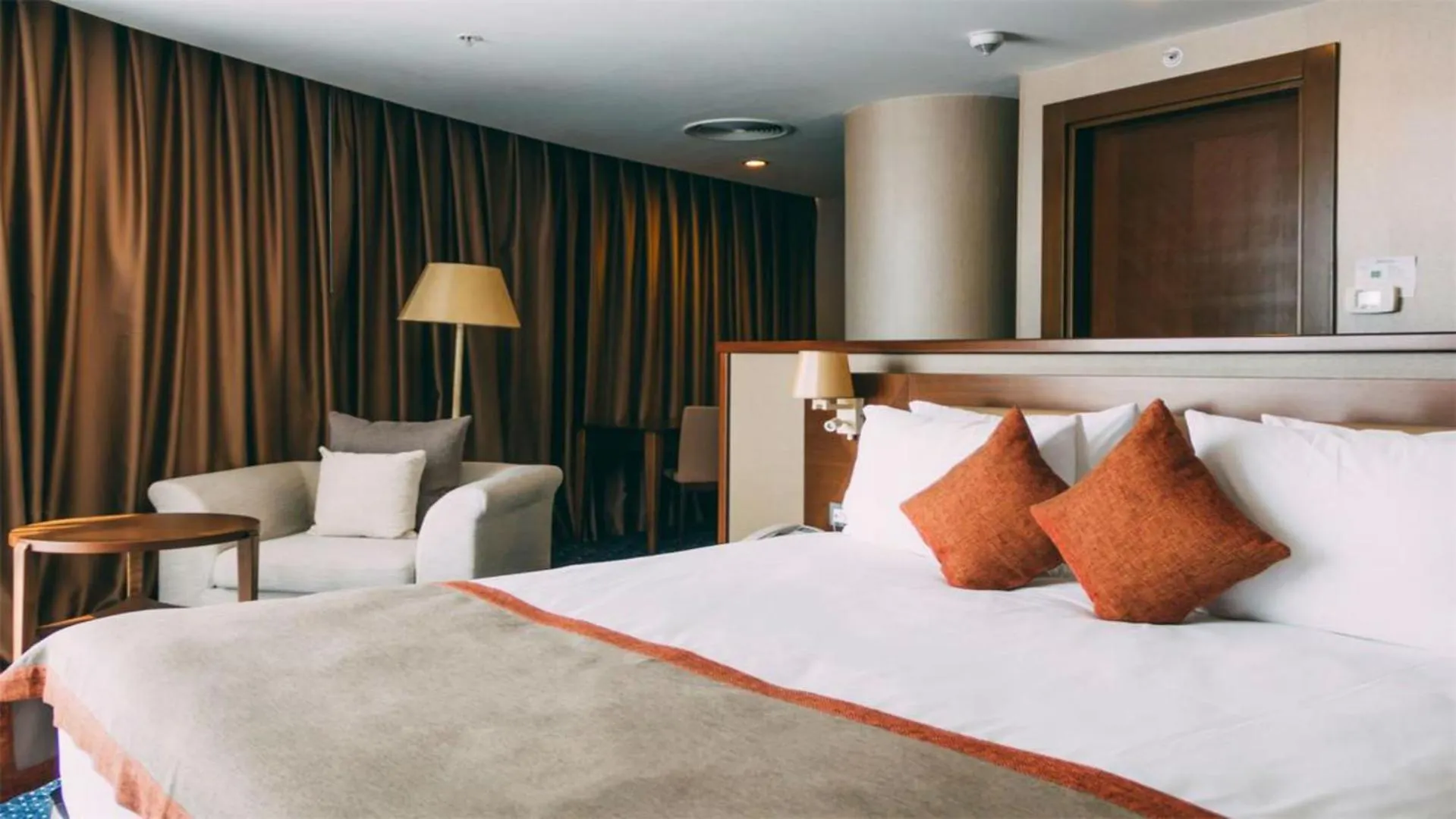 Parkside Hotel & Apartments Baku
