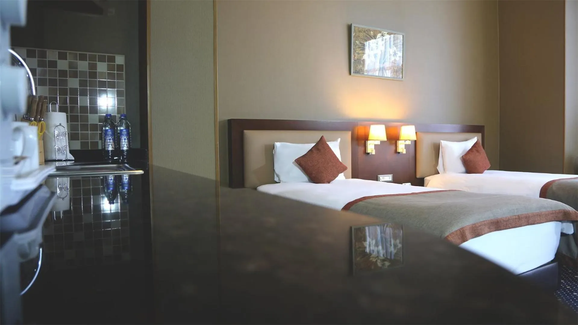 Parkside Hotel & Apartments Baku 4*,