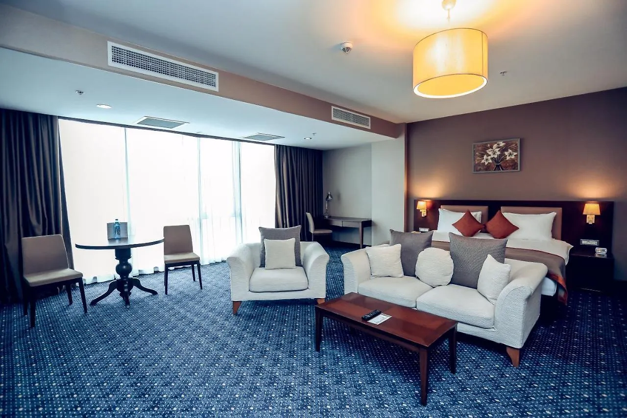 Parkside Hotel & Apartments باكو