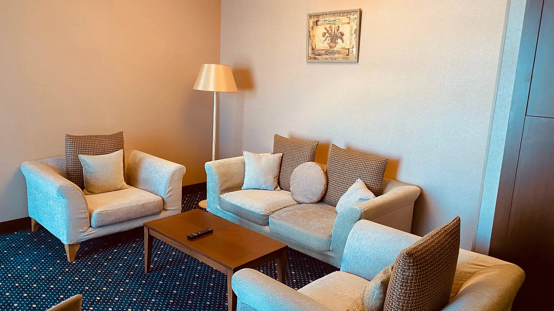 Parkside Hotel & Apartments باكو