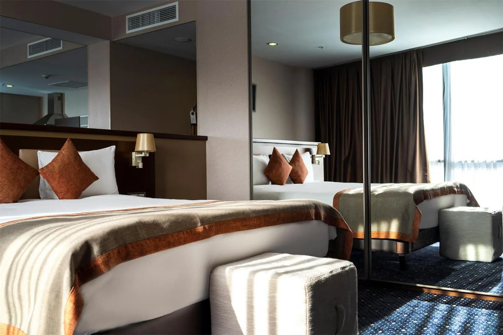 Parkside Hotel & Apartments باكو أذربيجان